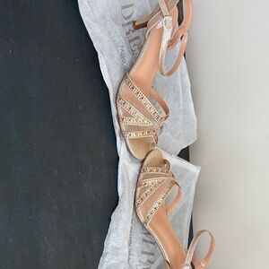 Dream Pairs Tan Strappy Heels for your big night